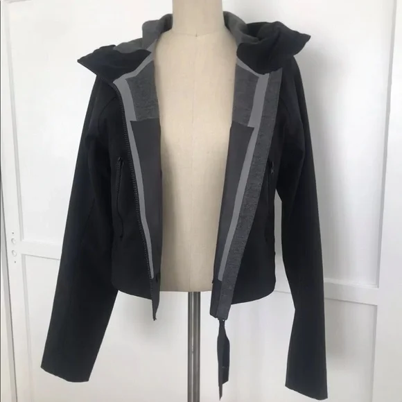 Lululemon Rain or Shine Convertible Long Short Jacket Rare EUC - Picture 5 of 12